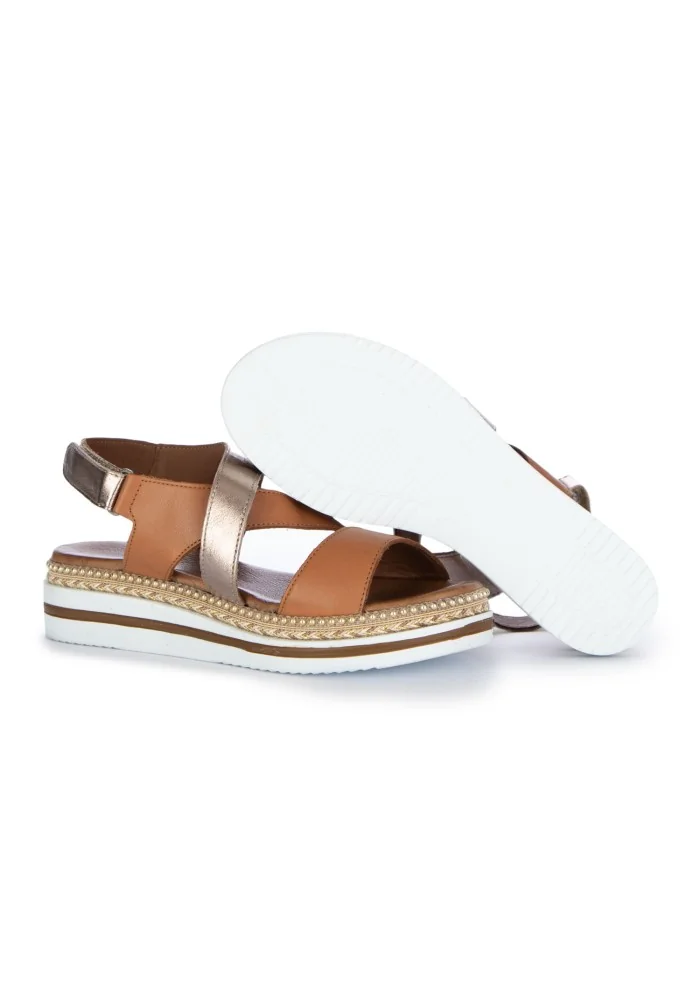 damen sandalen bueno zweifarbig braun metallisch