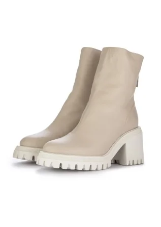 HALMANERA | HEELED ANKLE BOOTS BARON PEYOTE CREAM WHITE